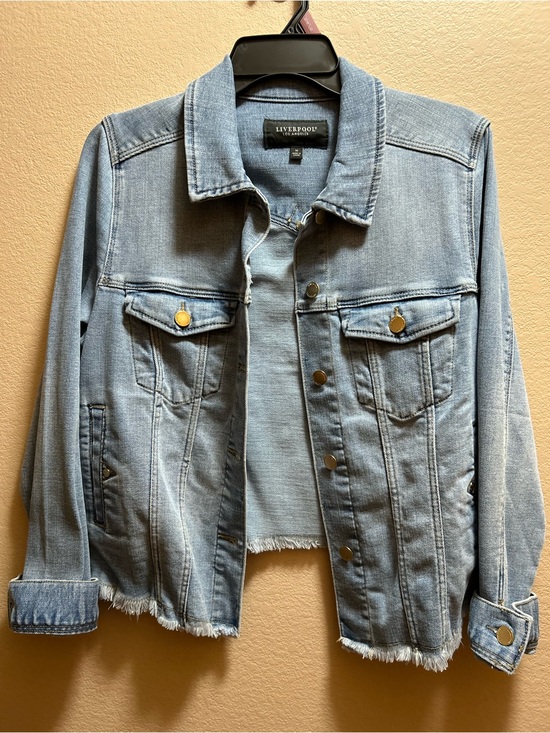 Liverpool Jackets & Blazers - Liverpool Los Angeles Trucker Jacket Light Blue Denim with Fray Hem